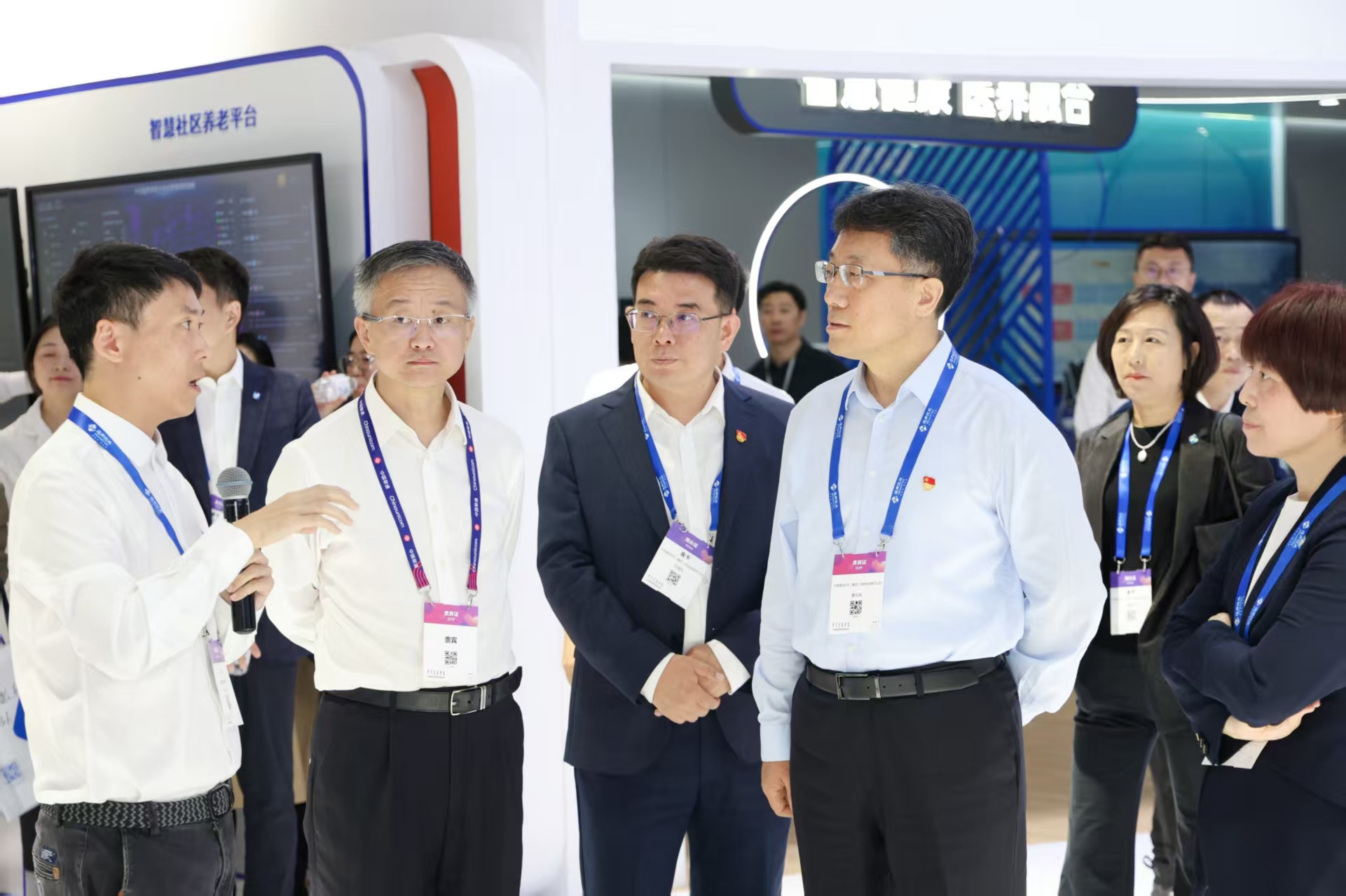 W020251010344155802566